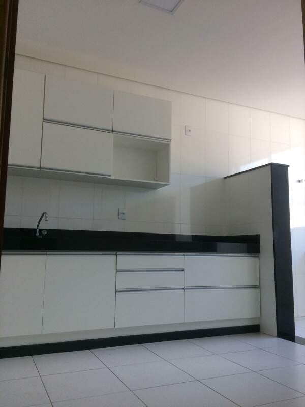 Apartamento à venda com 3 quartos, 115m² - Foto 8